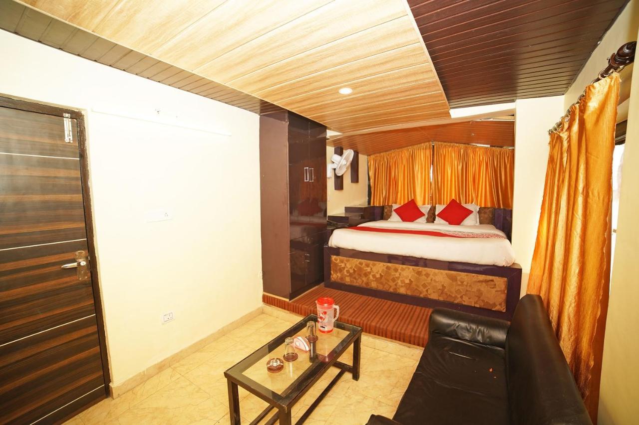 Oyo Flagship 8594 Golden Nest Hotel Nainital Ngoại thất bức ảnh