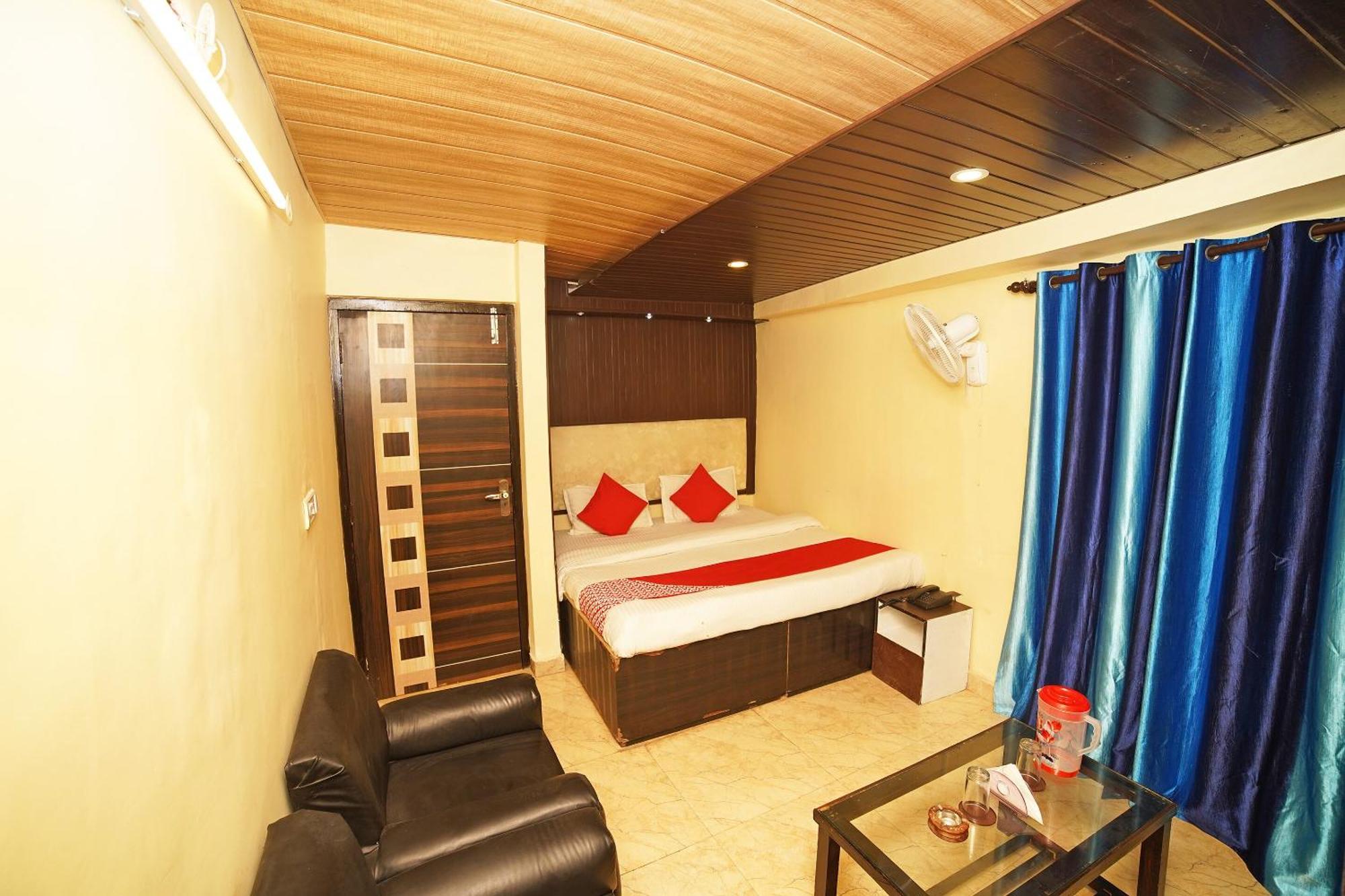 Oyo Flagship 8594 Golden Nest Hotel Nainital Ngoại thất bức ảnh