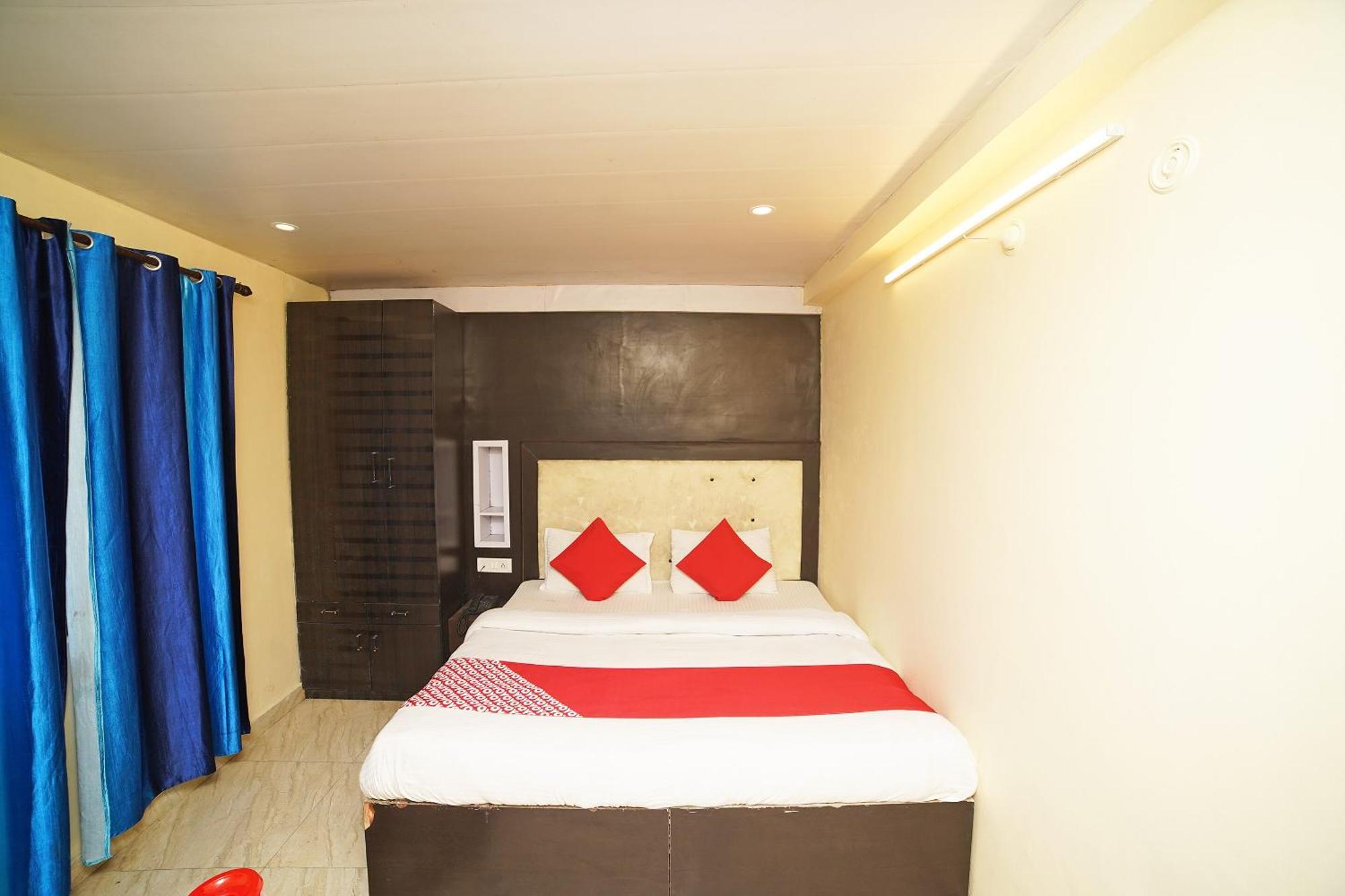 Oyo Flagship 8594 Golden Nest Hotel Nainital Ngoại thất bức ảnh