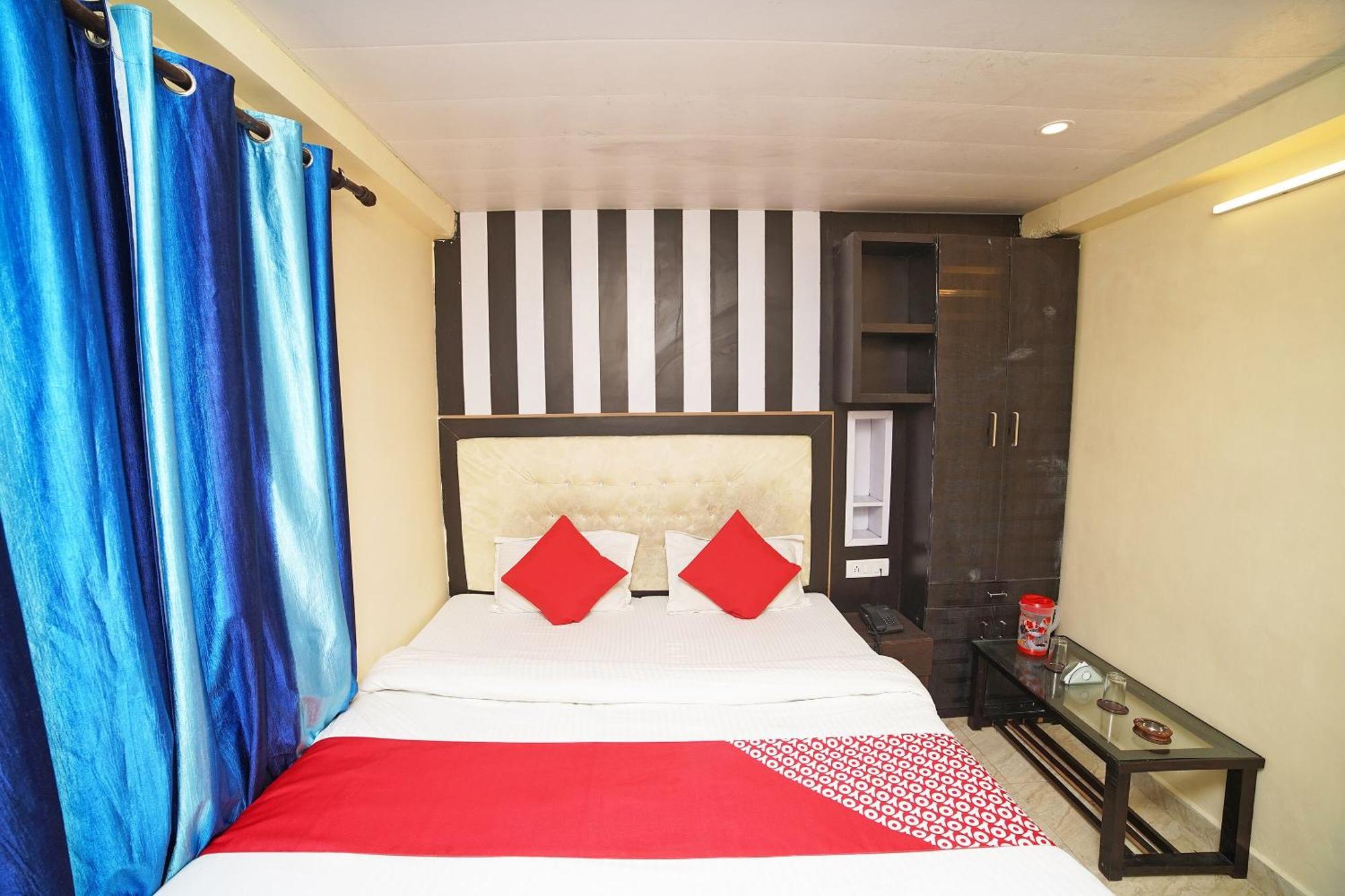 Oyo Flagship 8594 Golden Nest Hotel Nainital Ngoại thất bức ảnh