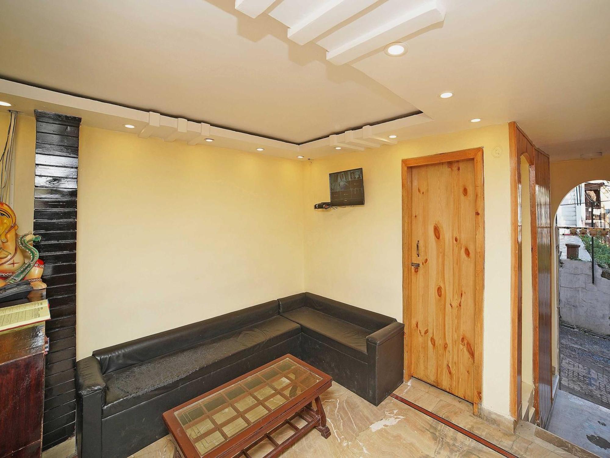 Oyo Flagship 8594 Golden Nest Hotel Nainital Ngoại thất bức ảnh