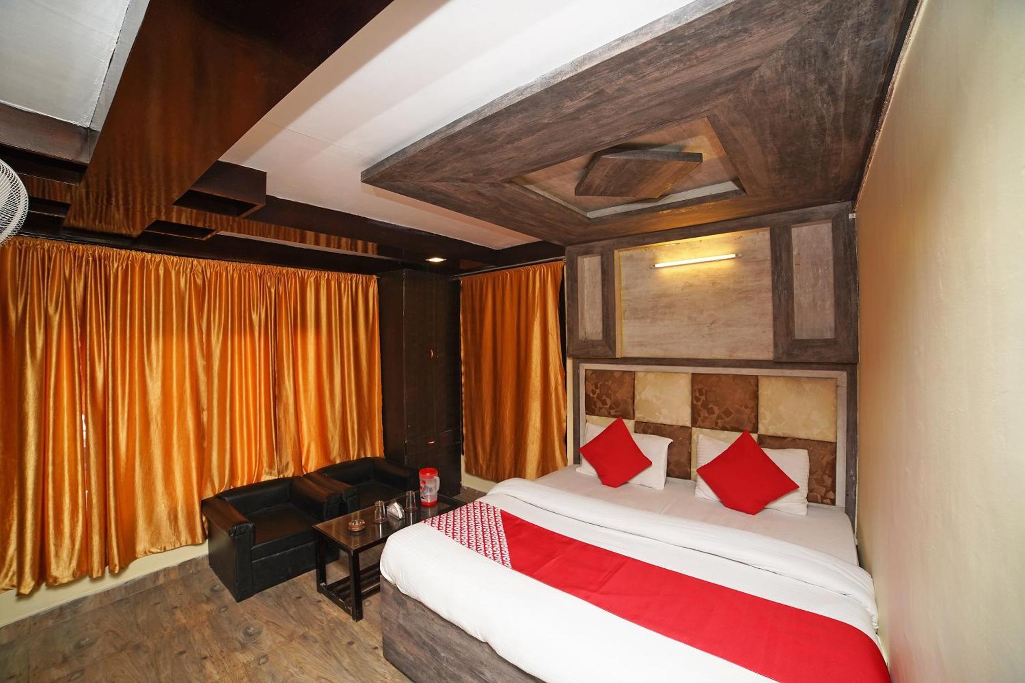 Oyo Flagship 8594 Golden Nest Hotel Nainital Ngoại thất bức ảnh