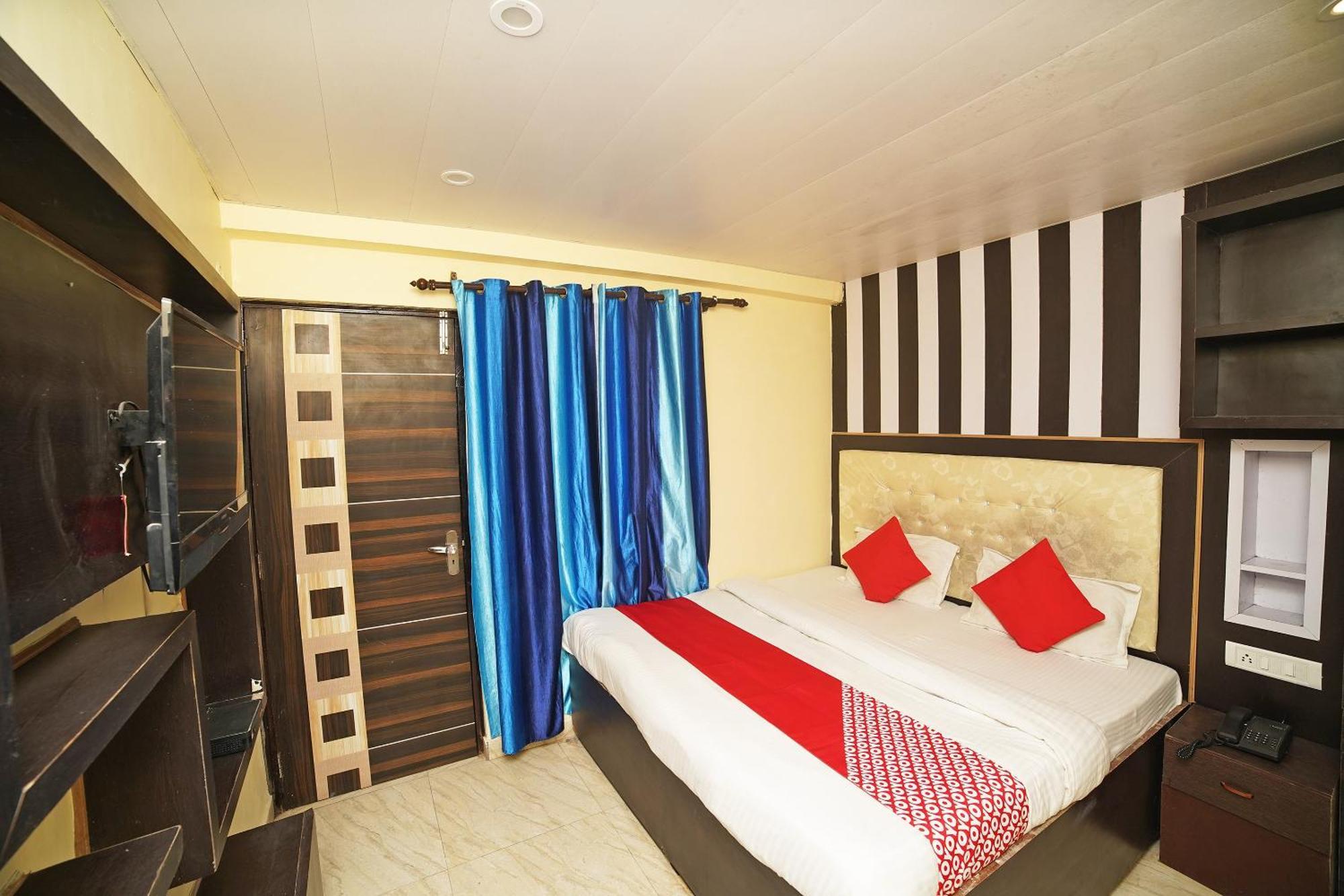 Oyo Flagship 8594 Golden Nest Hotel Nainital Ngoại thất bức ảnh